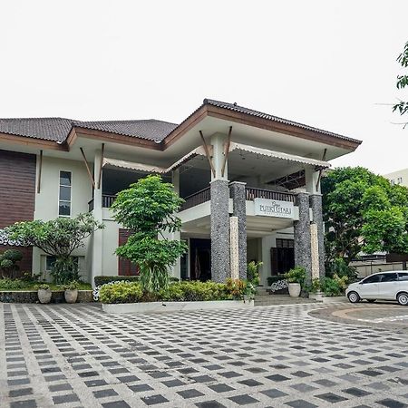 Oyo 282 Putri Utari Residence Μαλάνγκ Εξωτερικό φωτογραφία