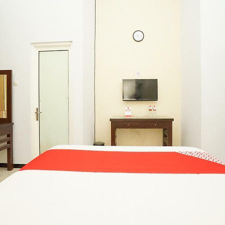 Oyo 282 Putri Utari Residence Μαλάνγκ Εξωτερικό φωτογραφία