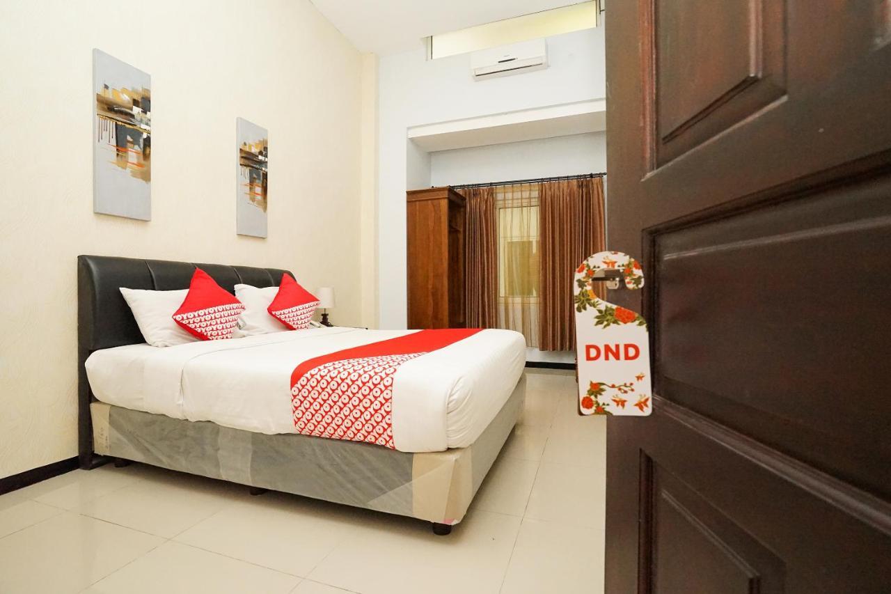 Oyo 282 Putri Utari Residence Μαλάνγκ Εξωτερικό φωτογραφία