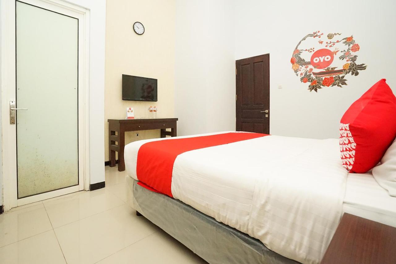 Oyo 282 Putri Utari Residence Μαλάνγκ Εξωτερικό φωτογραφία